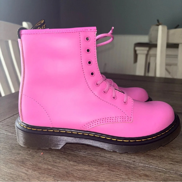 Dr Marten’s Size 5 Junior NEW - Picture 4 of 8